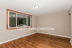 10941 Corona Rd - Photo 4 of 15