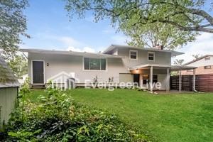 10941 Corona Rd - Photo 3 of 15
