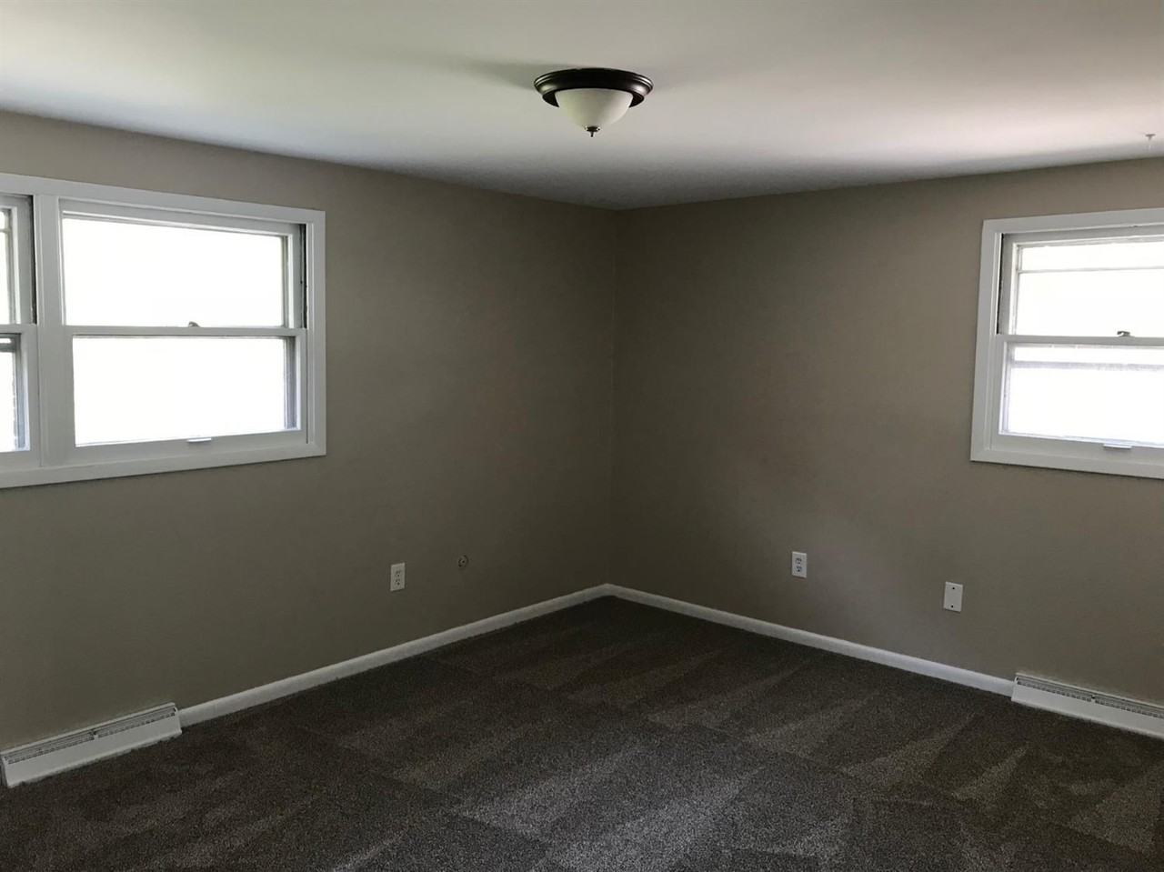 6735 Van Buren Pl - Photo 5 of 15