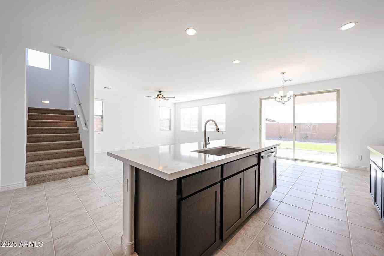 14759 W Cottontail Ln - Photo 3 of 20