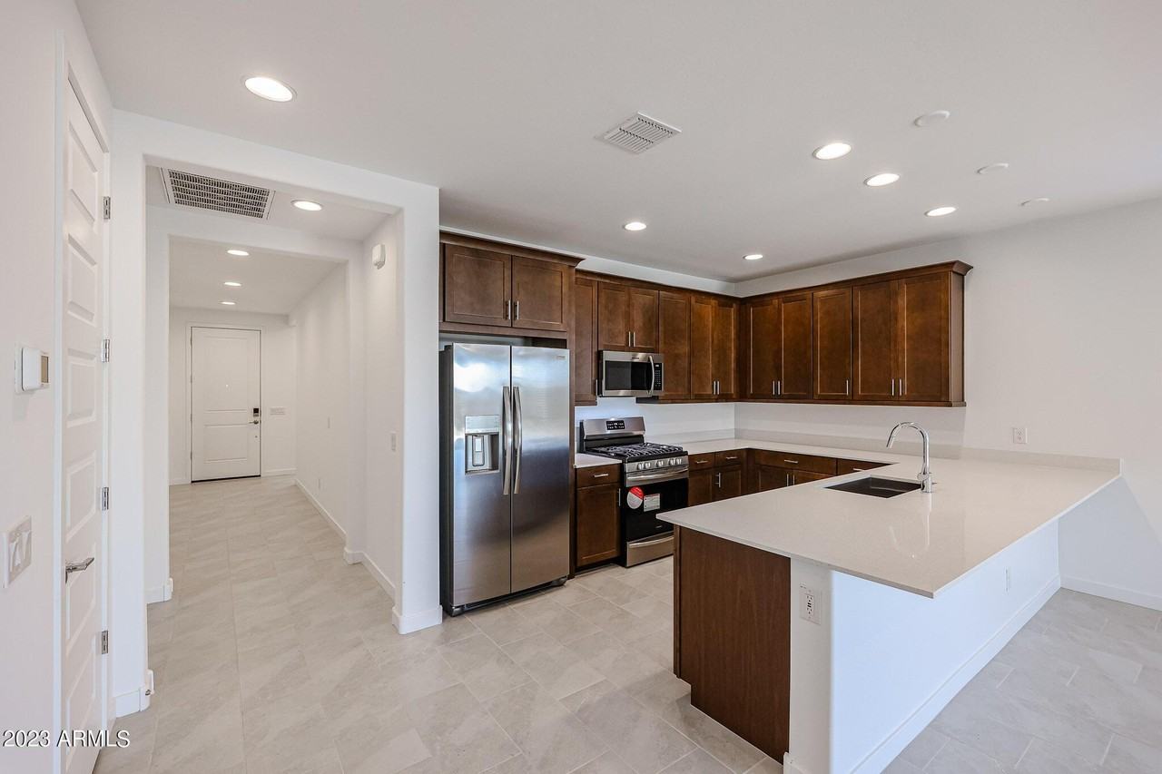 2071 W Sierra Sunset Trl - Photo 6 of 41