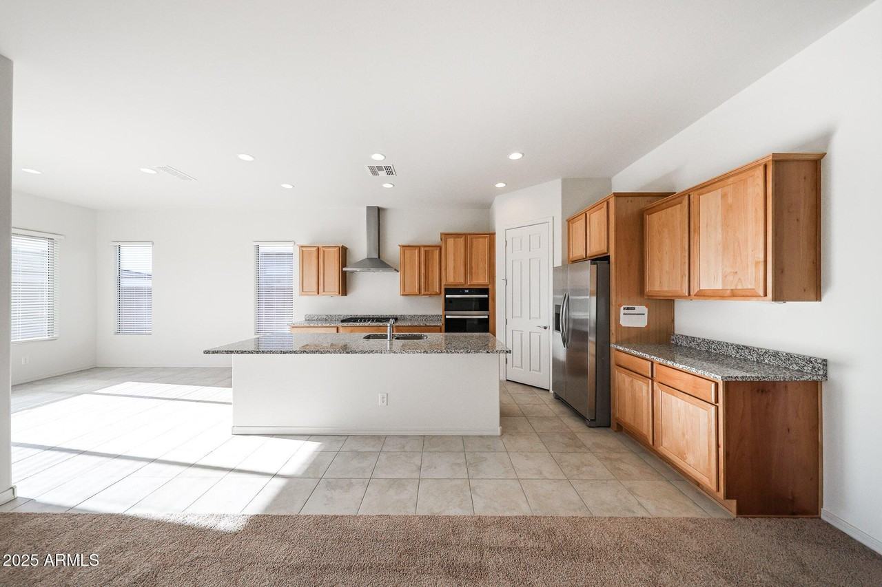 24955 N 170th Dr - Photo 2 of 20