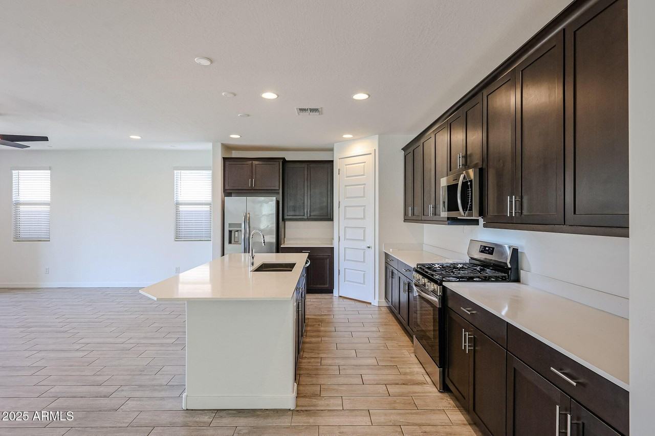 32522 N 20th Gln - Photo 3 of 22