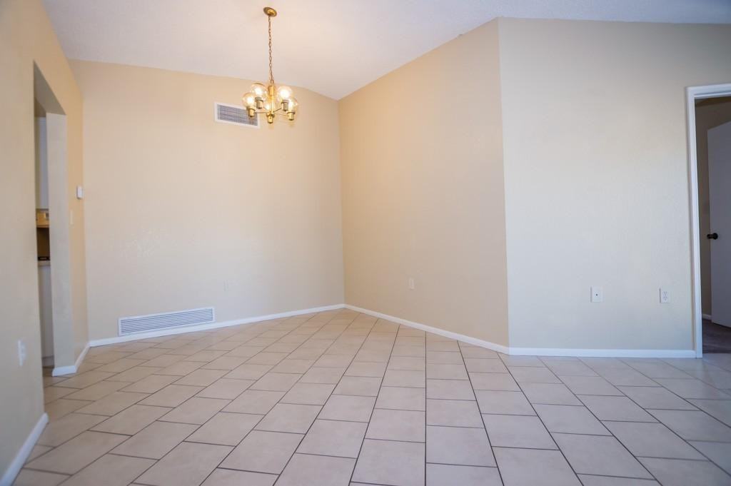 4864 Loma Loop - Photo 6 of 35