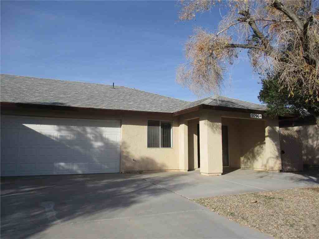 5090 La Calzada Unit A Drive - Photo 2 of 9