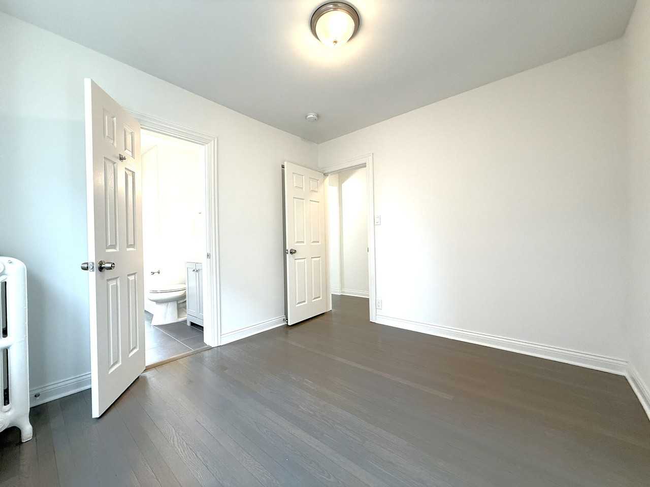 1800 N Farwell Apartments - Photo 5 of 7