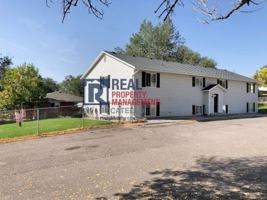 featured image of 1120 E Poplar St