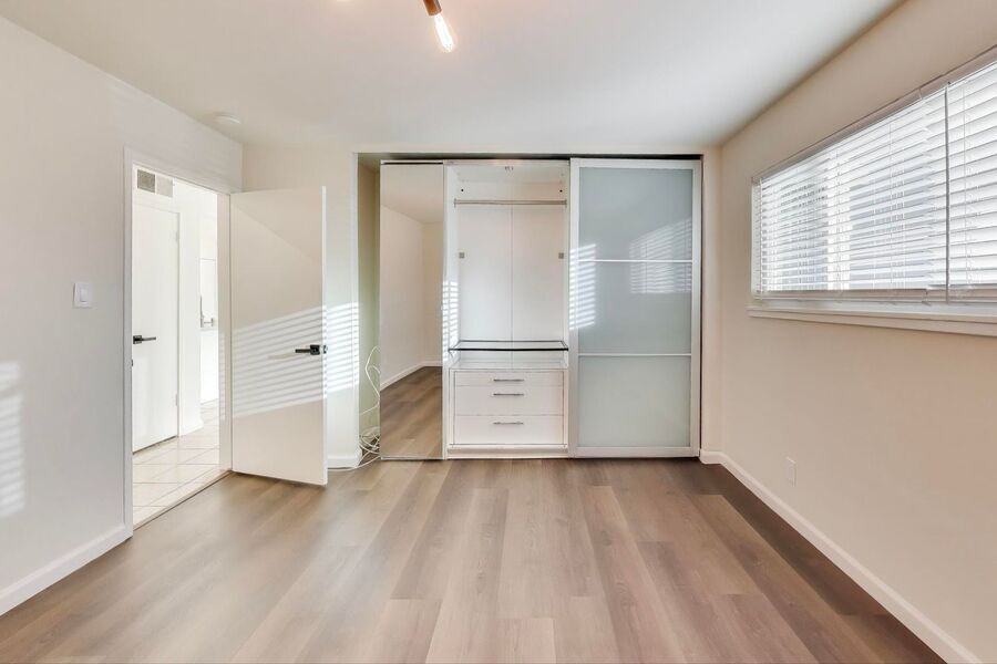 1701 Shoreline Drive - Photo 6 of 25