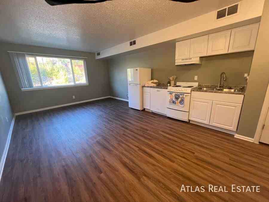 2610/2614 E Fountain Boulevard - Photo 6 of 50