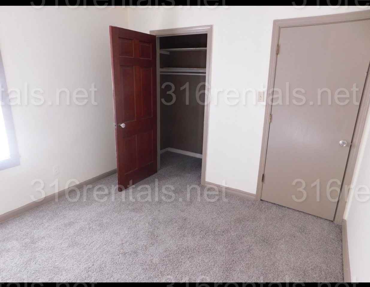 1134 Ada St - Photo 3 of 7