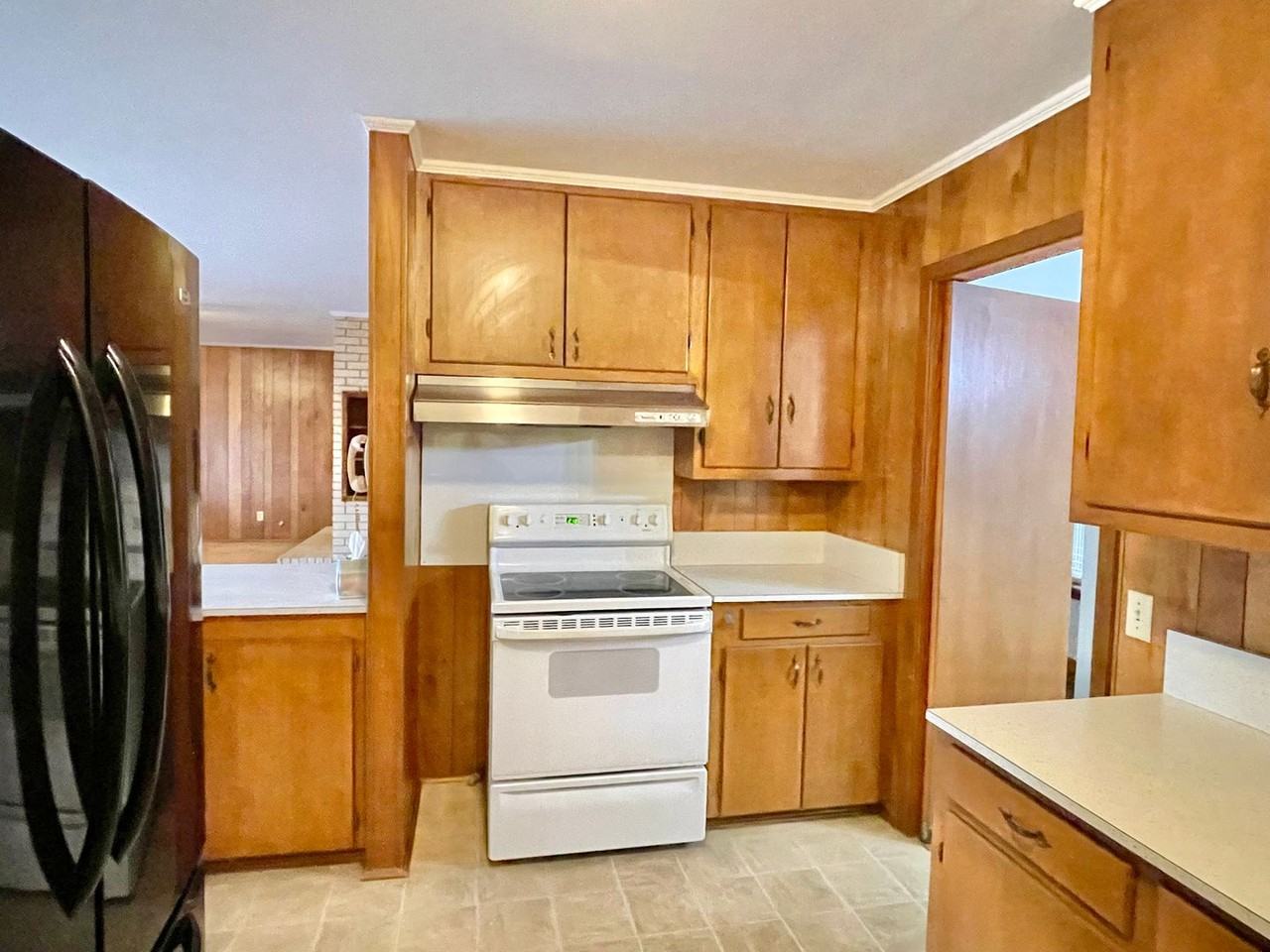 504 Webb St - Photo 7 of 20