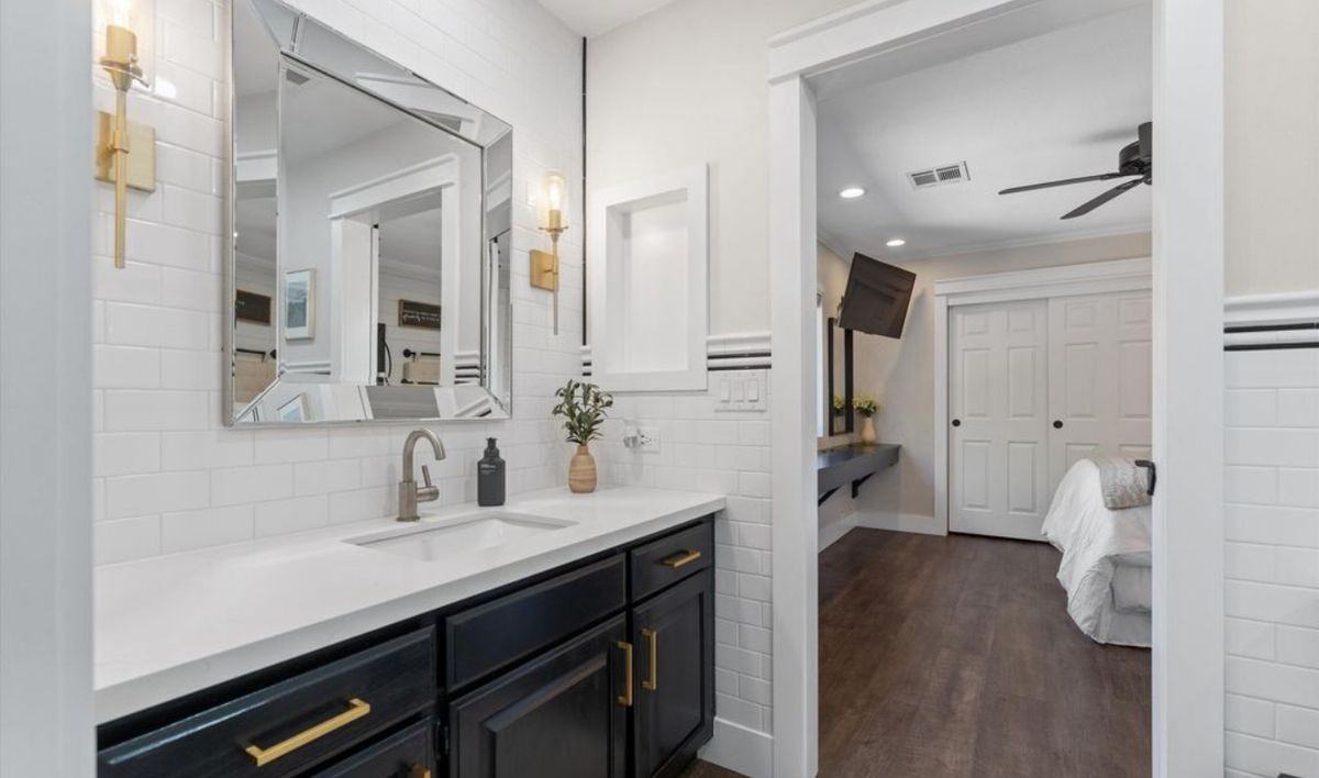 2729 Parton Cir - Photo 5 of 40