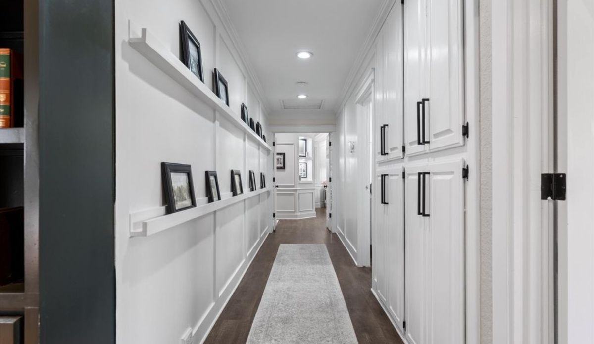 2729 Parton Cir - Photo 7 of 40