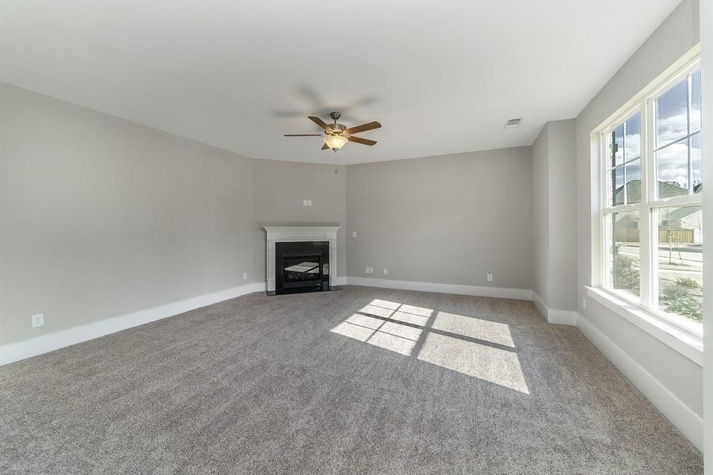 4006 Glendianne Way - Photo 5 of 23