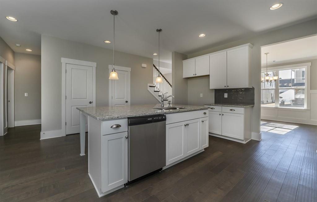 4006 Glendianne Way - Photo 6 of 23