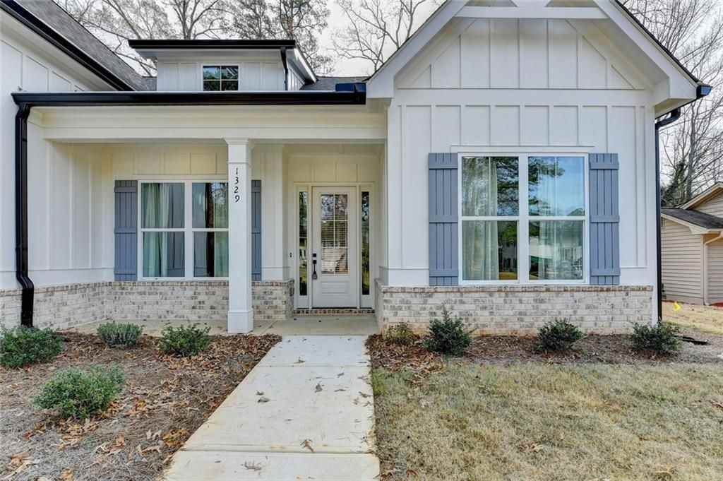 1329 Davis St - Photo 2 of 22