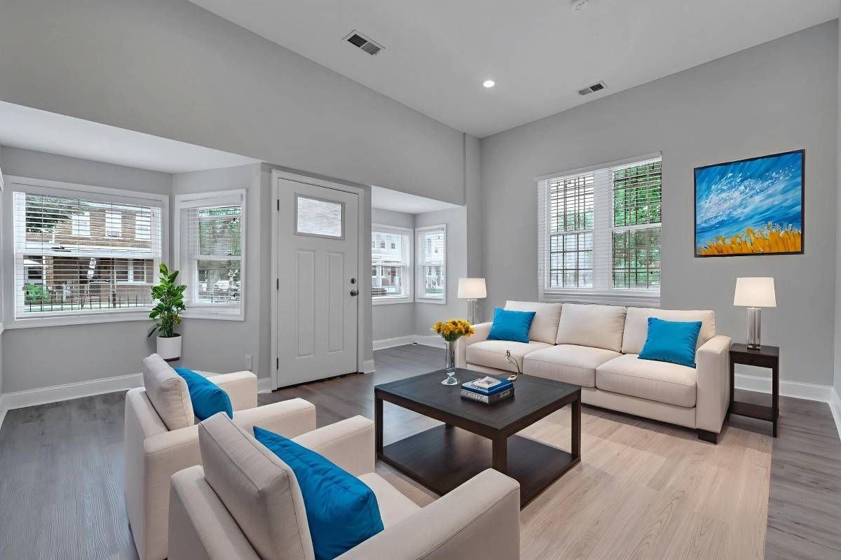 1679 Montello Ave Ne - Photo 2 of 14