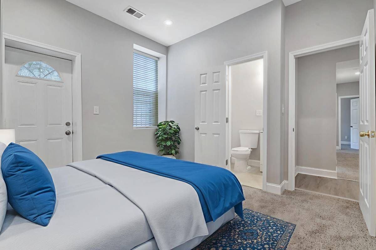 1679 Montello Ave Ne - Photo 7 of 14