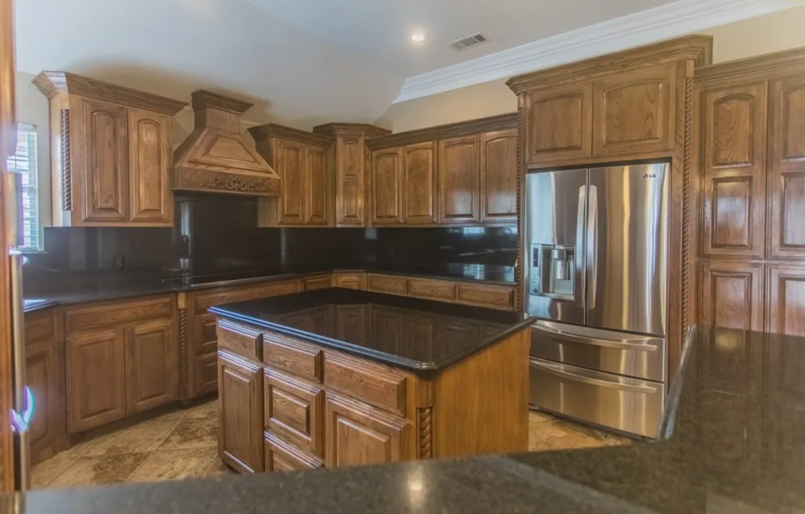 2641 N Stockton Ave - Photo 3 of 4