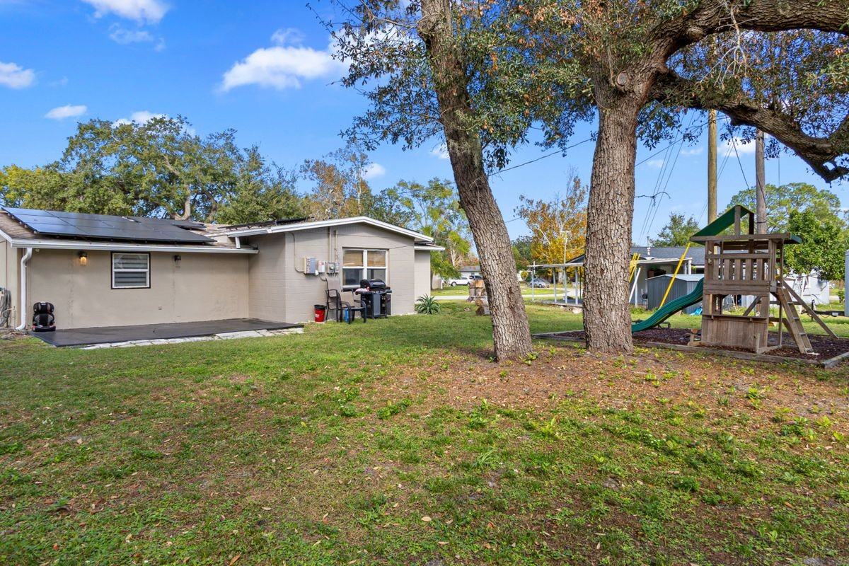 1305 Fountainhead Dr - Photo 3 of 3