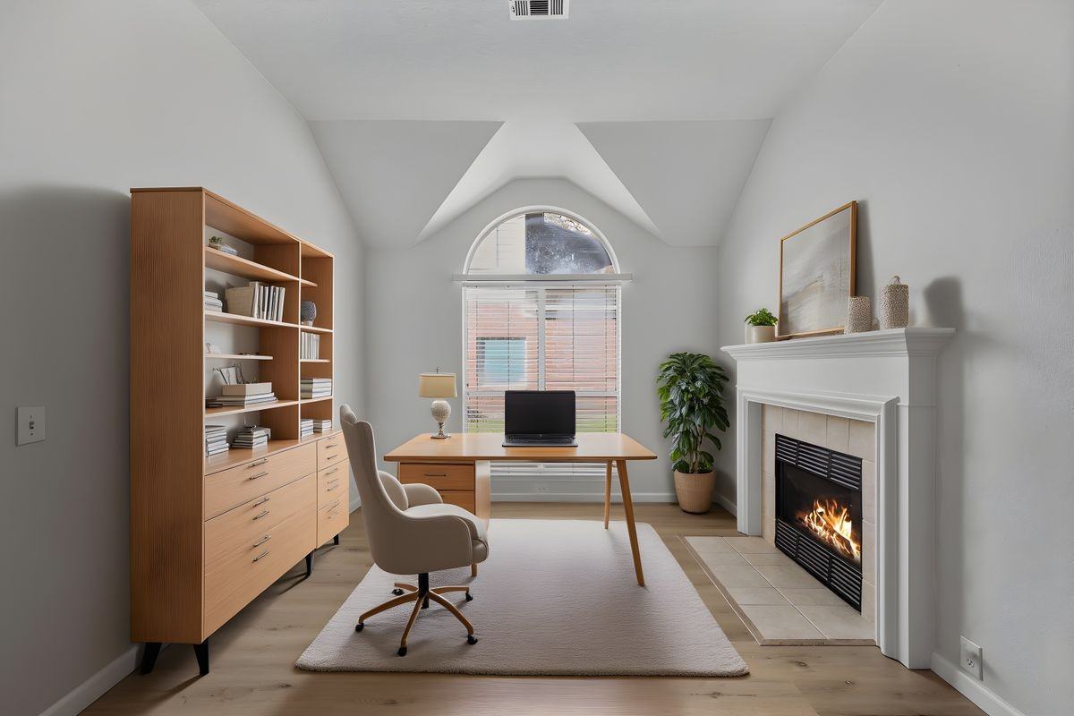 19134 Milloak Dr - Photo 2 of 31