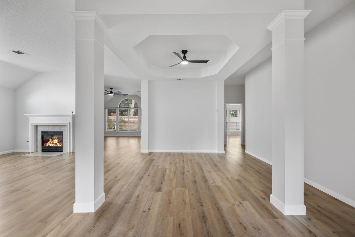 19134 Milloak Dr - Photo 5 of 31