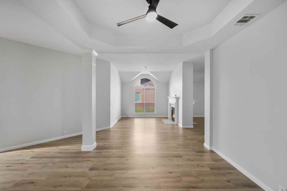 19134 Milloak Dr - Photo 6 of 31