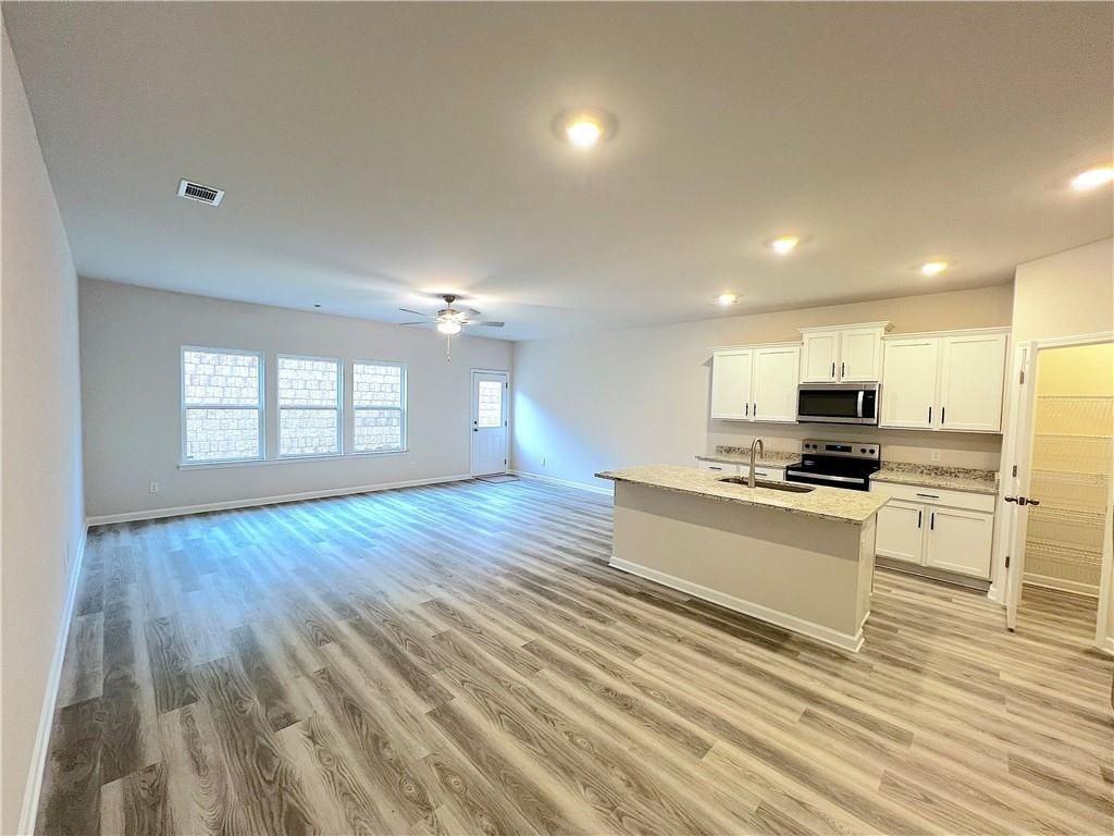 4113 Oakwood Terrace Ct - Photo 7 of 28