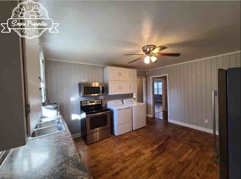 310 Strange St #B - Photo 6 of 10