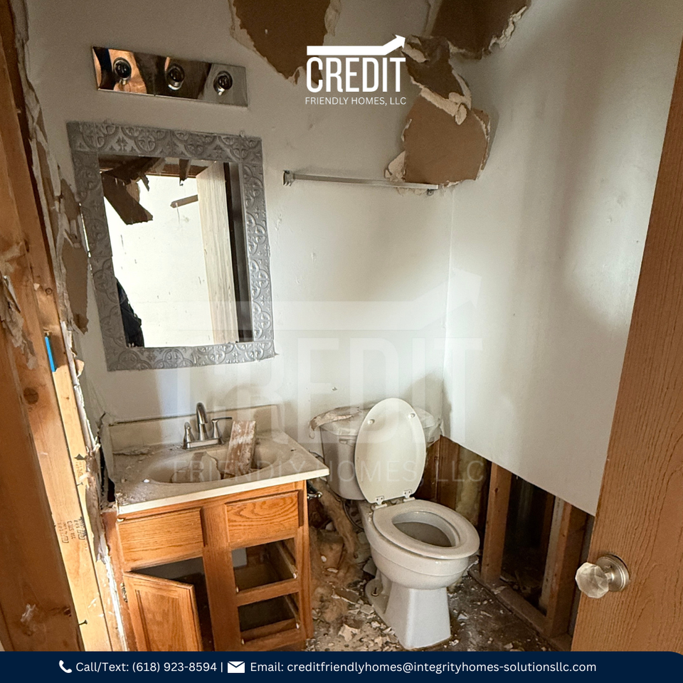 1821 S Lydia Ave - Photo 5 of 10