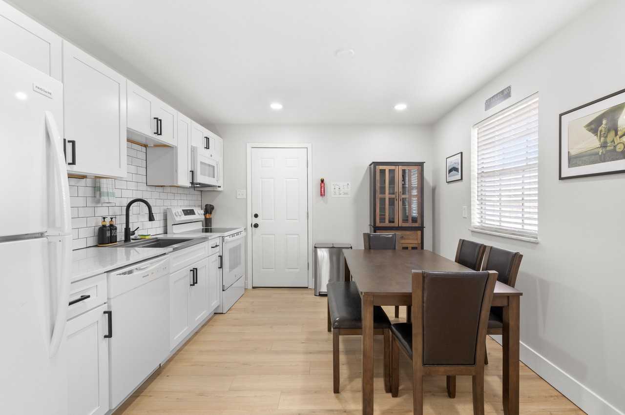 3903 Wright Ave #3901FRONT - Photo 5 of 30