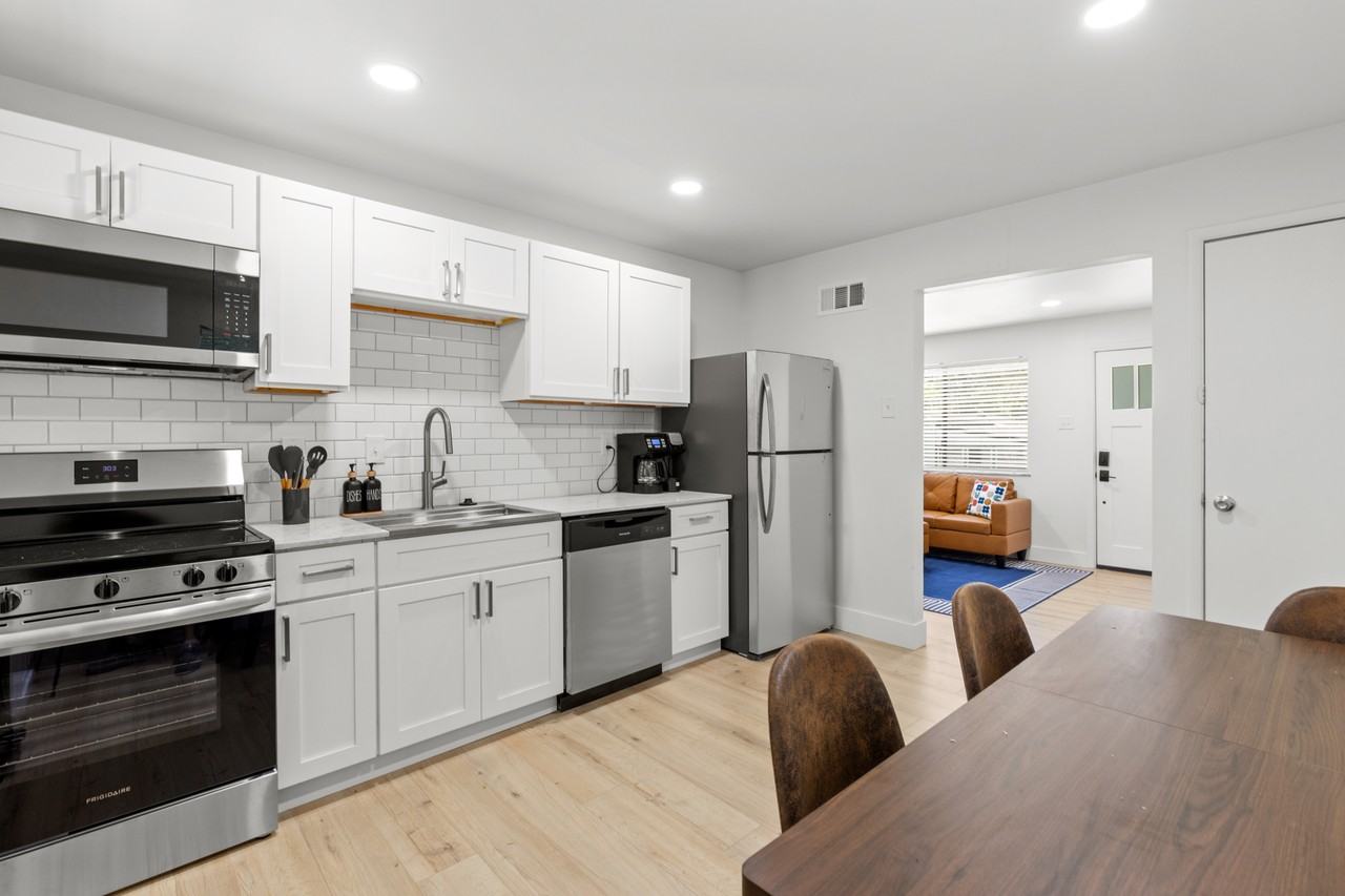 3903 Wright Ave #3903 - Photo 3 of 24