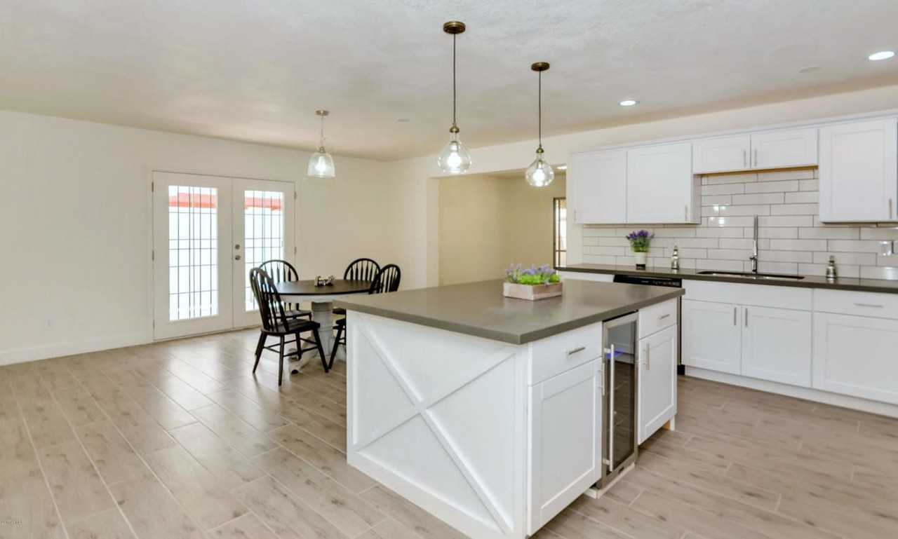 1150 E Bishop Dr - Photo 7 of 16