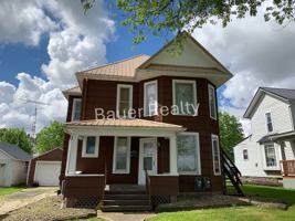 featured image of 415 Woodland Ave