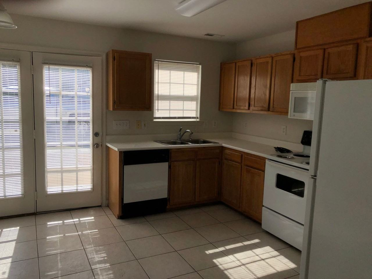 4212 Mcclelland Dr - Photo 4 of 8