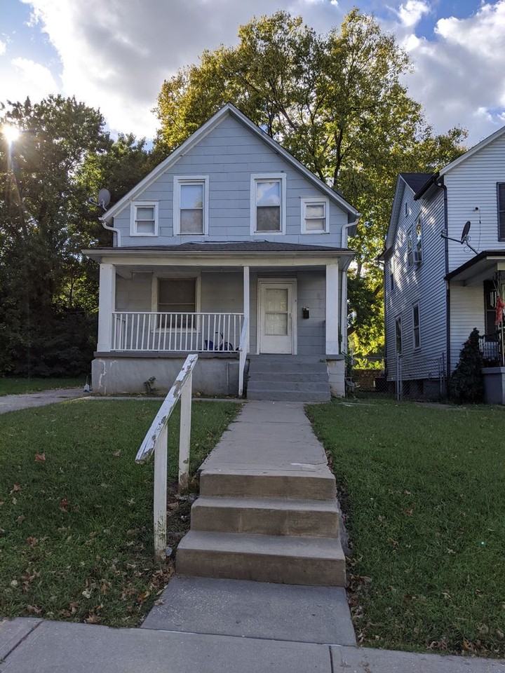 2006 Agnes Ave - Photo 3 of 24