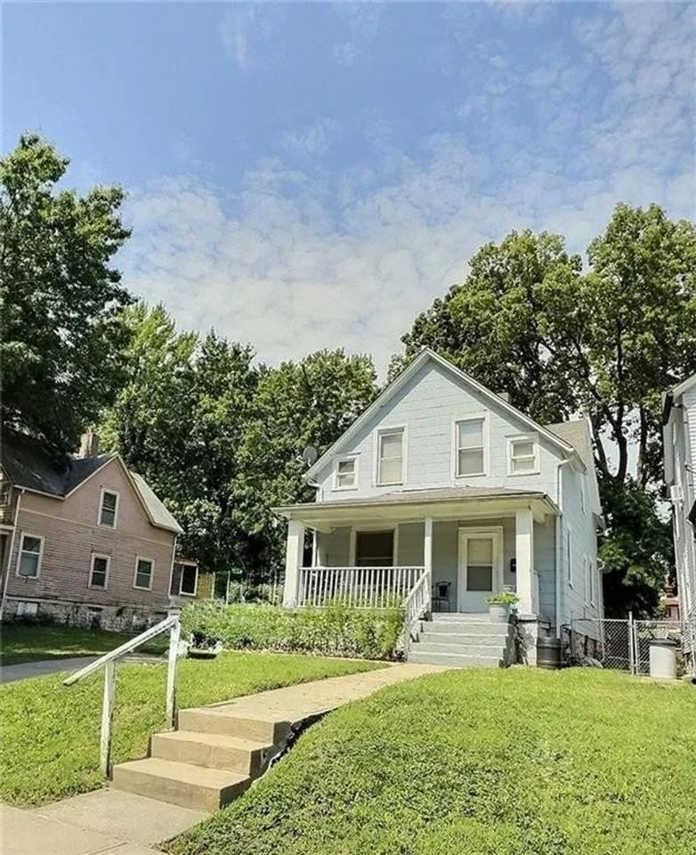 2006 Agnes Ave - Photo 4 of 24