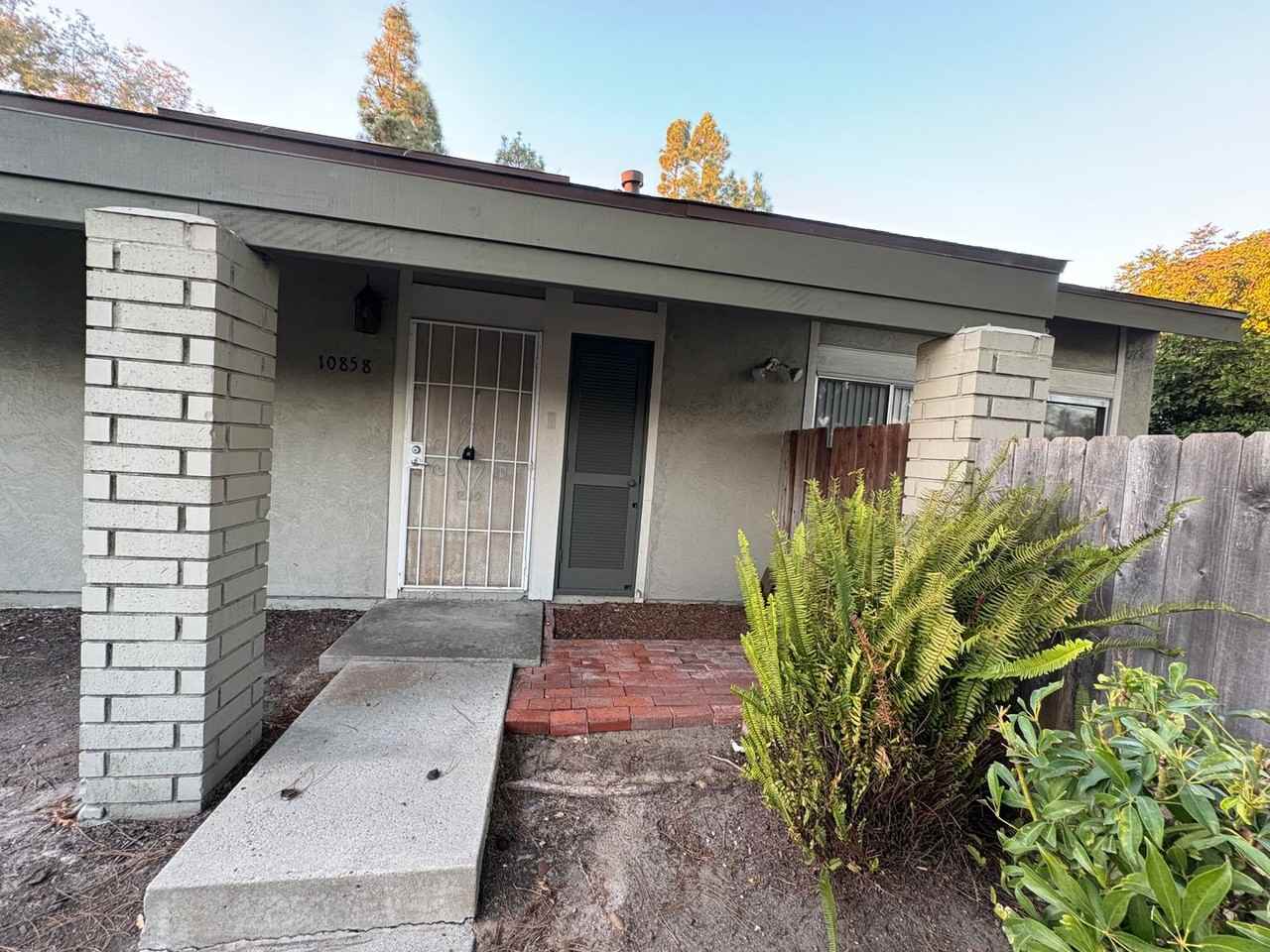 10858 Tierrasanta Blvd - Photo 2 of 21