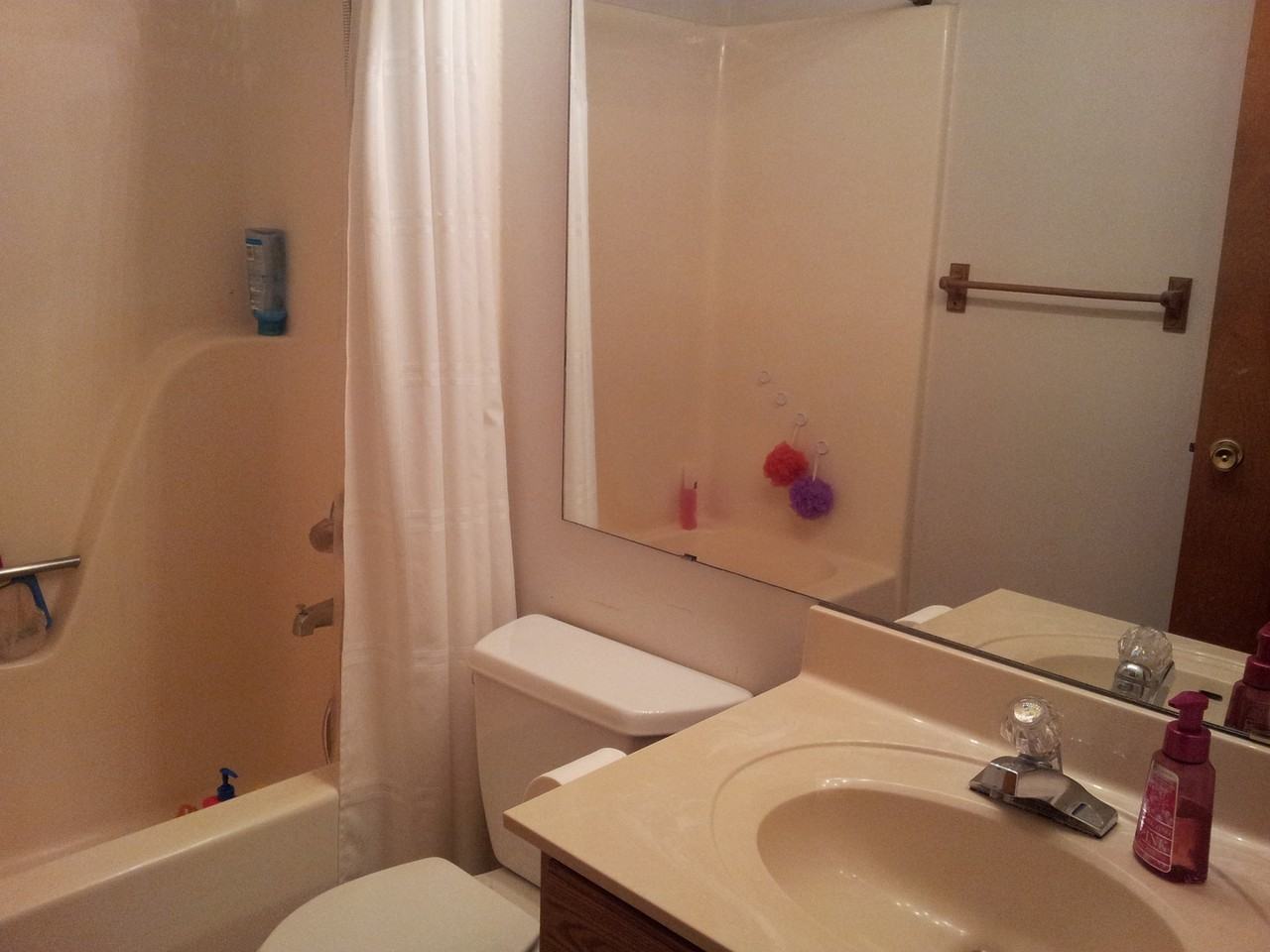 1610 Essex Dr - Photo 6 of 7