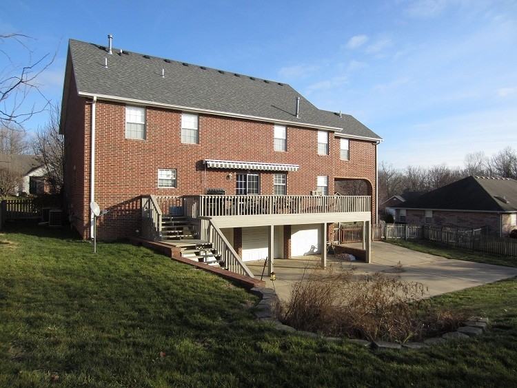 2149 S Cedar Hill Ave - Photo 3 of 26