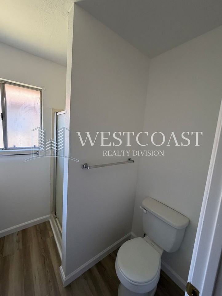 793 Oleander St - Photo 2 of 10