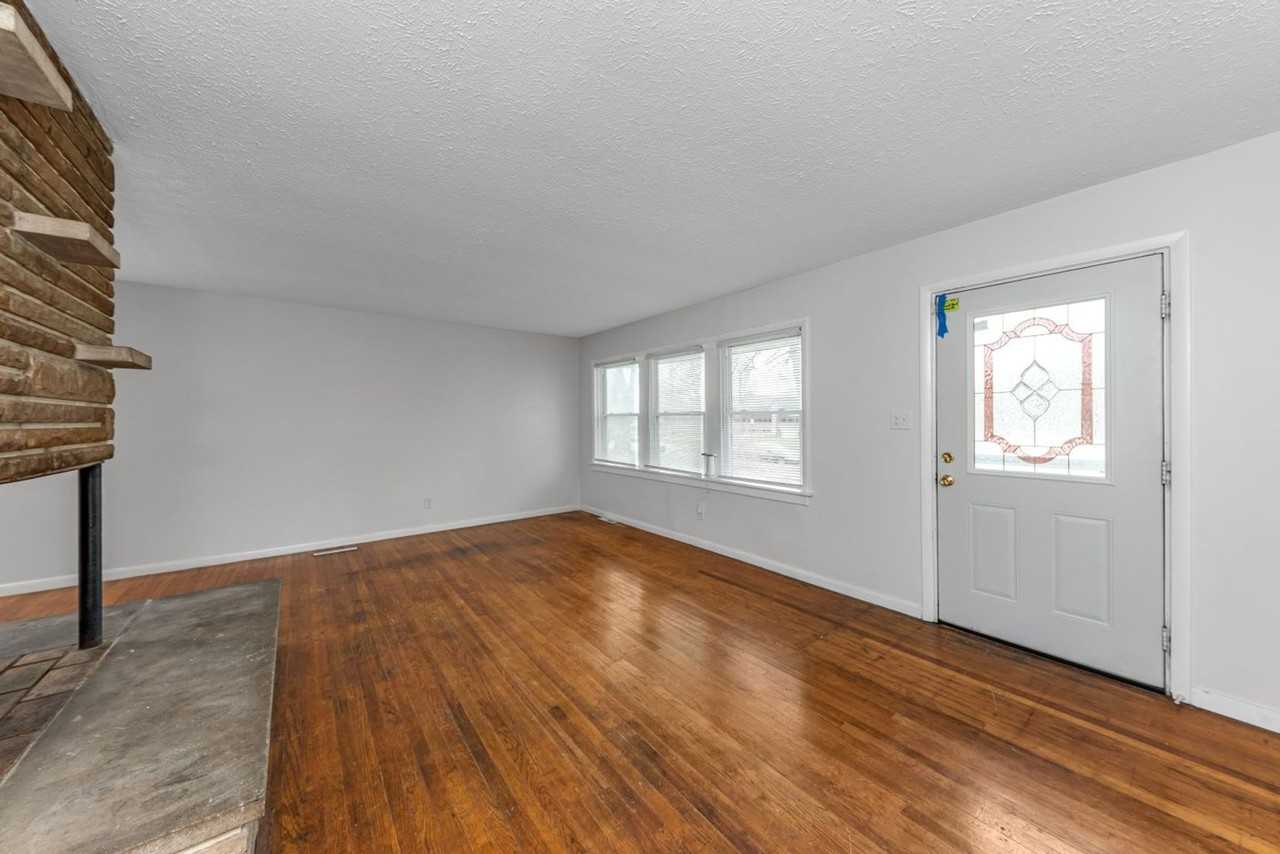 1272 Zettler Rd - Photo 3 of 21