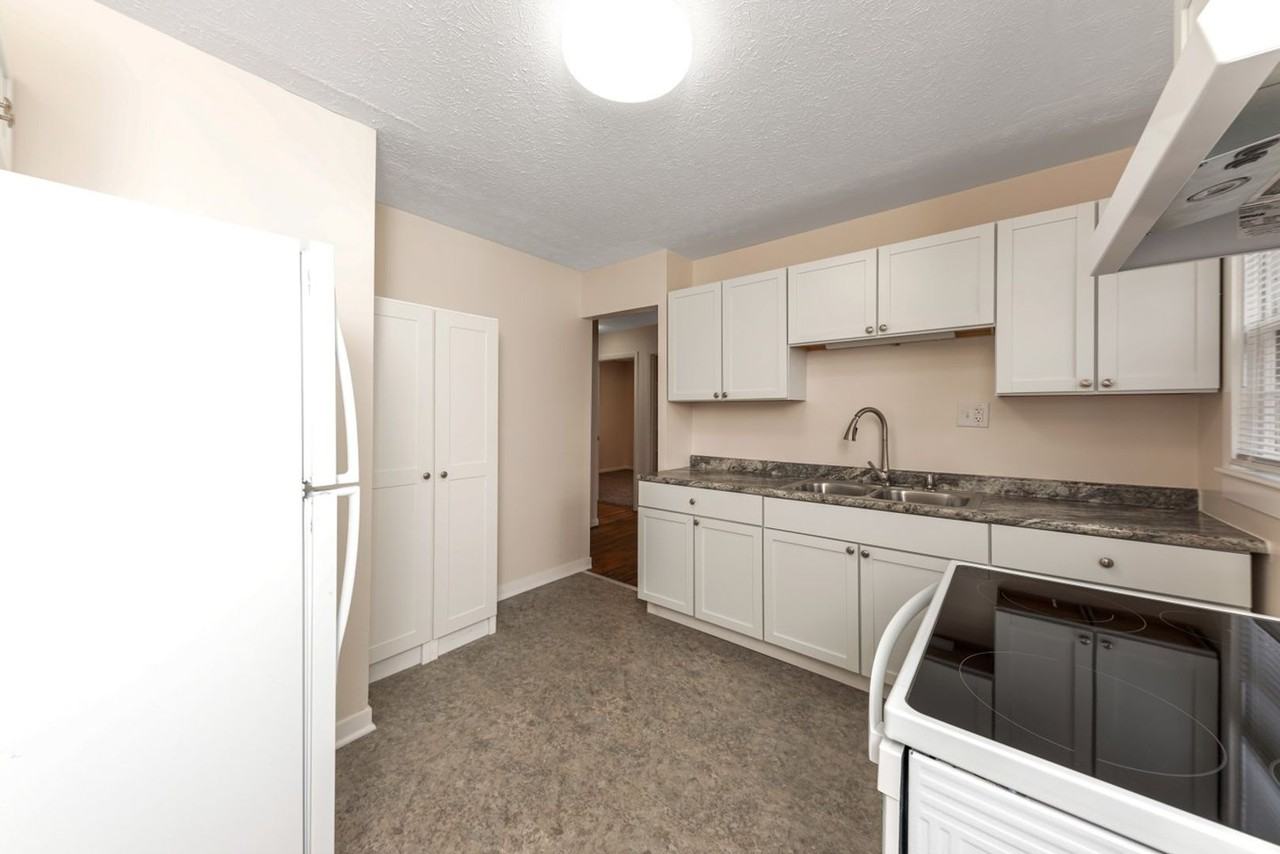 1272 Zettler Rd - Photo 5 of 21