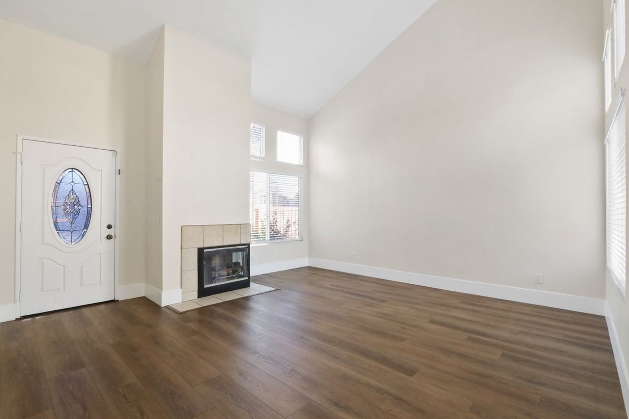 2475 Water Way - Photo 3 of 18