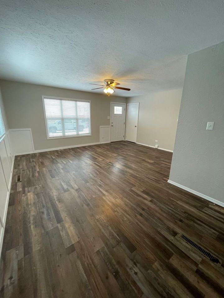 2611 Brown St - Photo 5 of 26