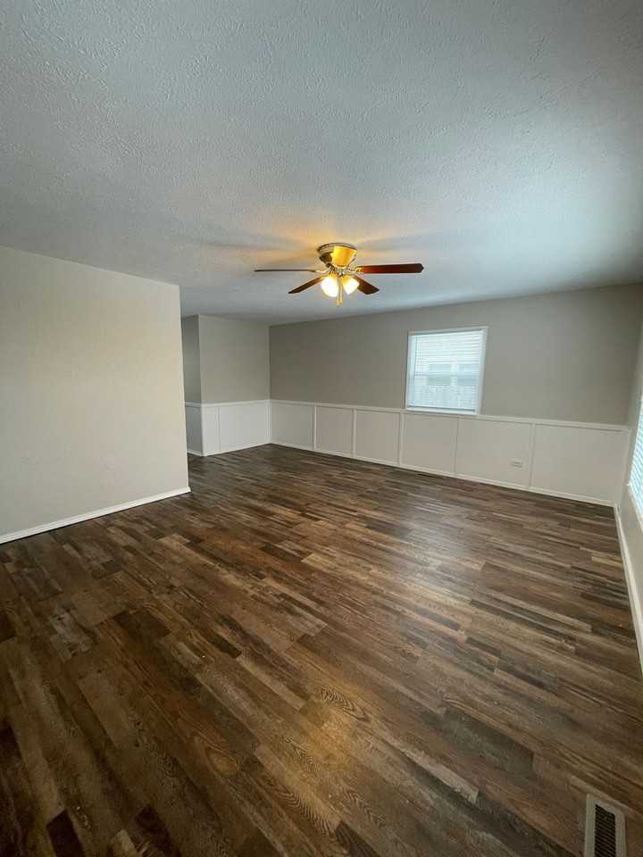 2611 Brown St - Photo 6 of 26