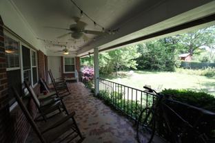 412 Brookside Dr - Photo 1 of 1