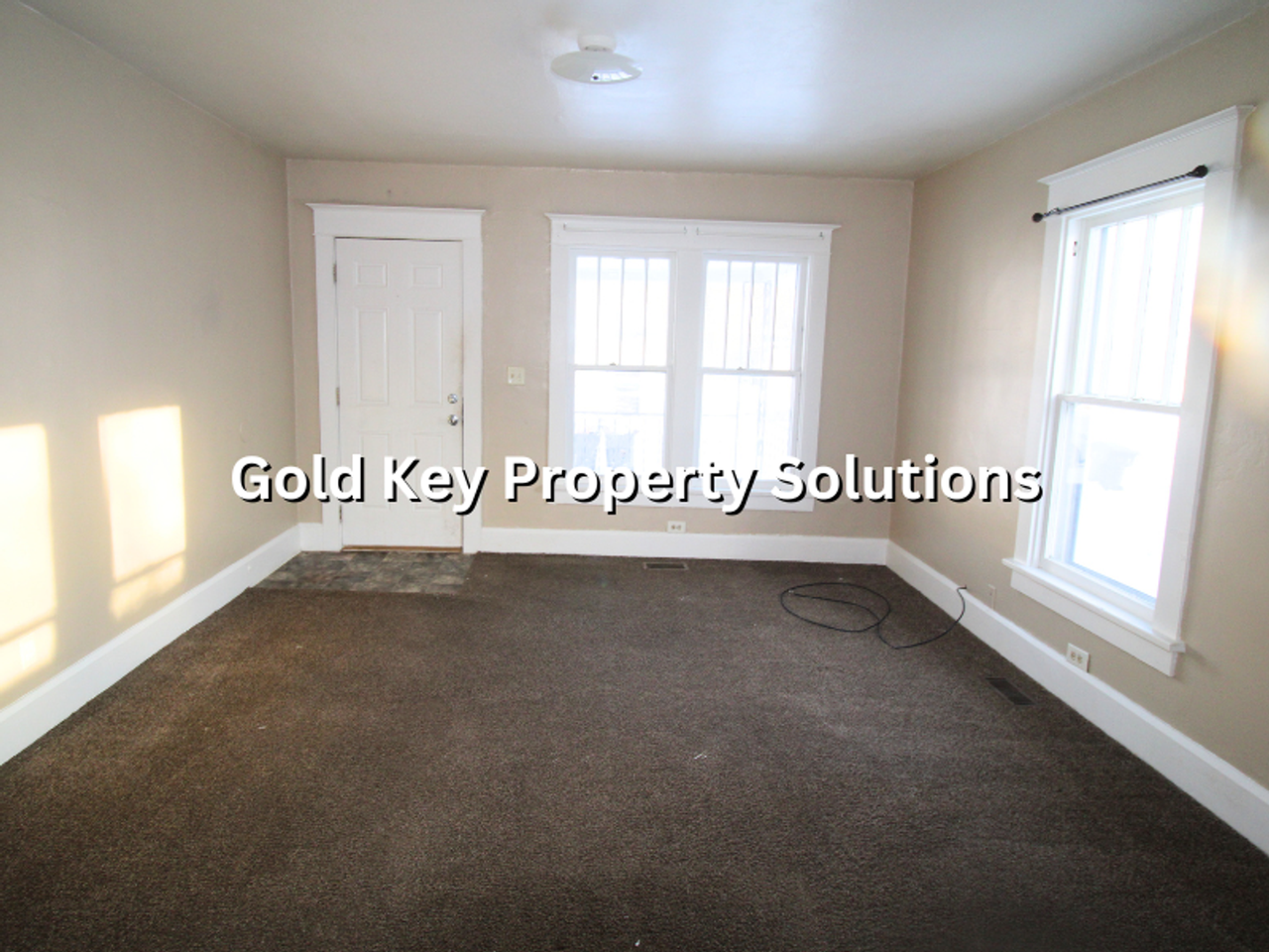 1317 W 13th St - Photo 6 of 19