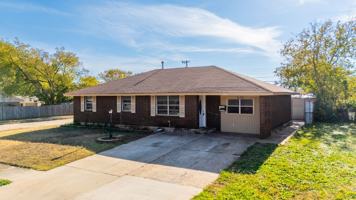 featured image of 3132 Neighbors Ln