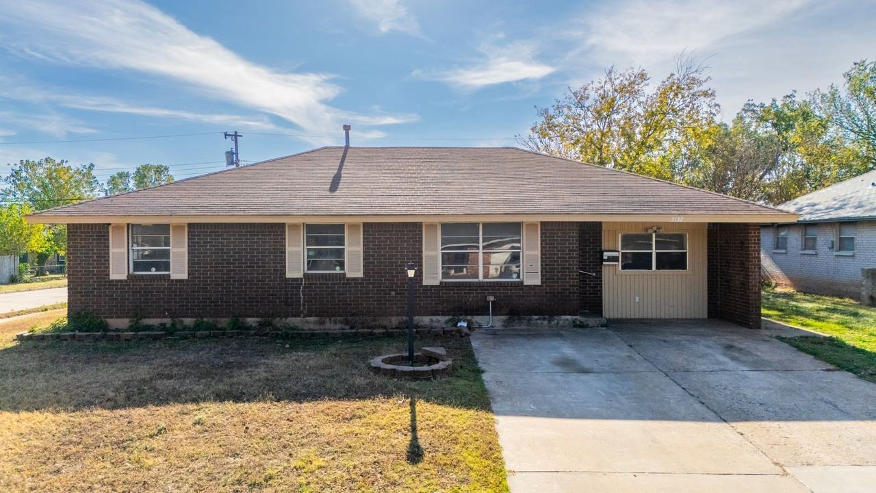 3132 Neighbors Ln - Photo 4 of 21